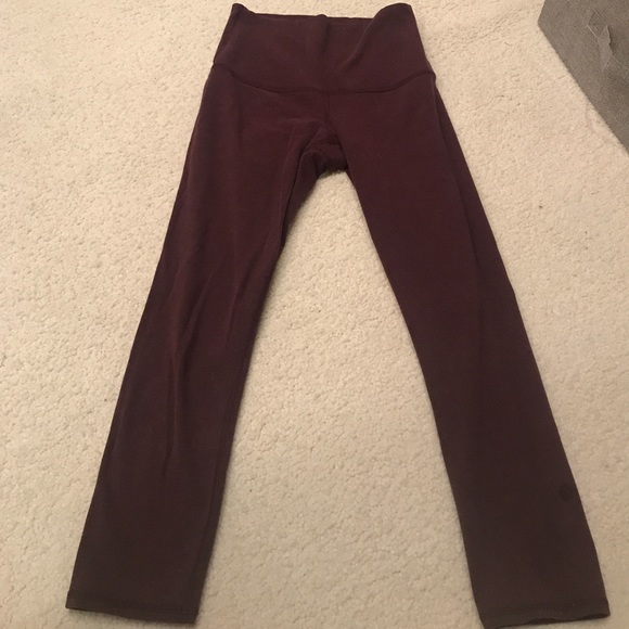 lululemon athletica Pants - LULU LEMON MAROON CROPPED LEGGINGS:)!!!!